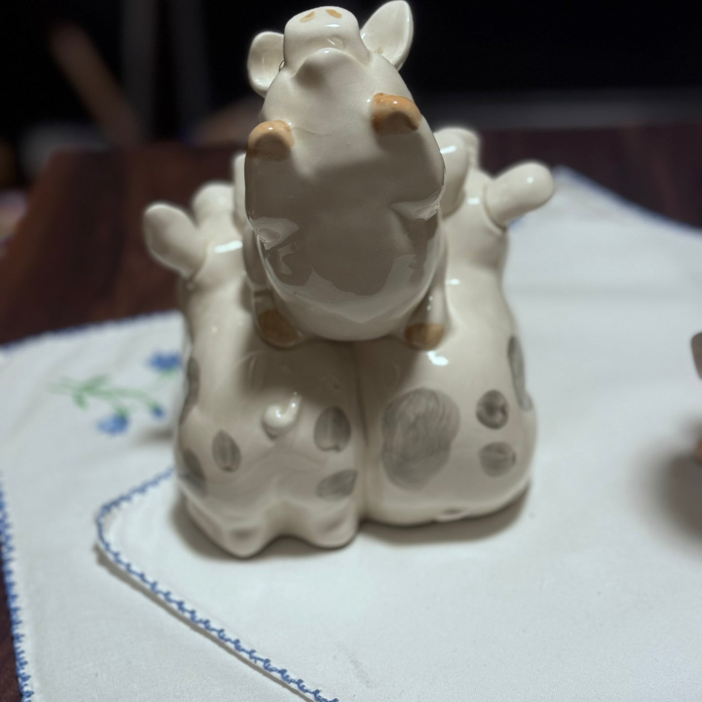 Omnibus Fitz & Floyd Ceramic Stacked Pigs Book Ends