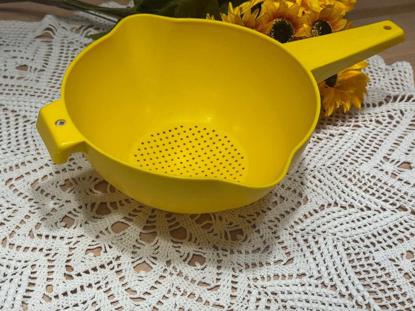 Large Yellow Tupperware 1523 Colander