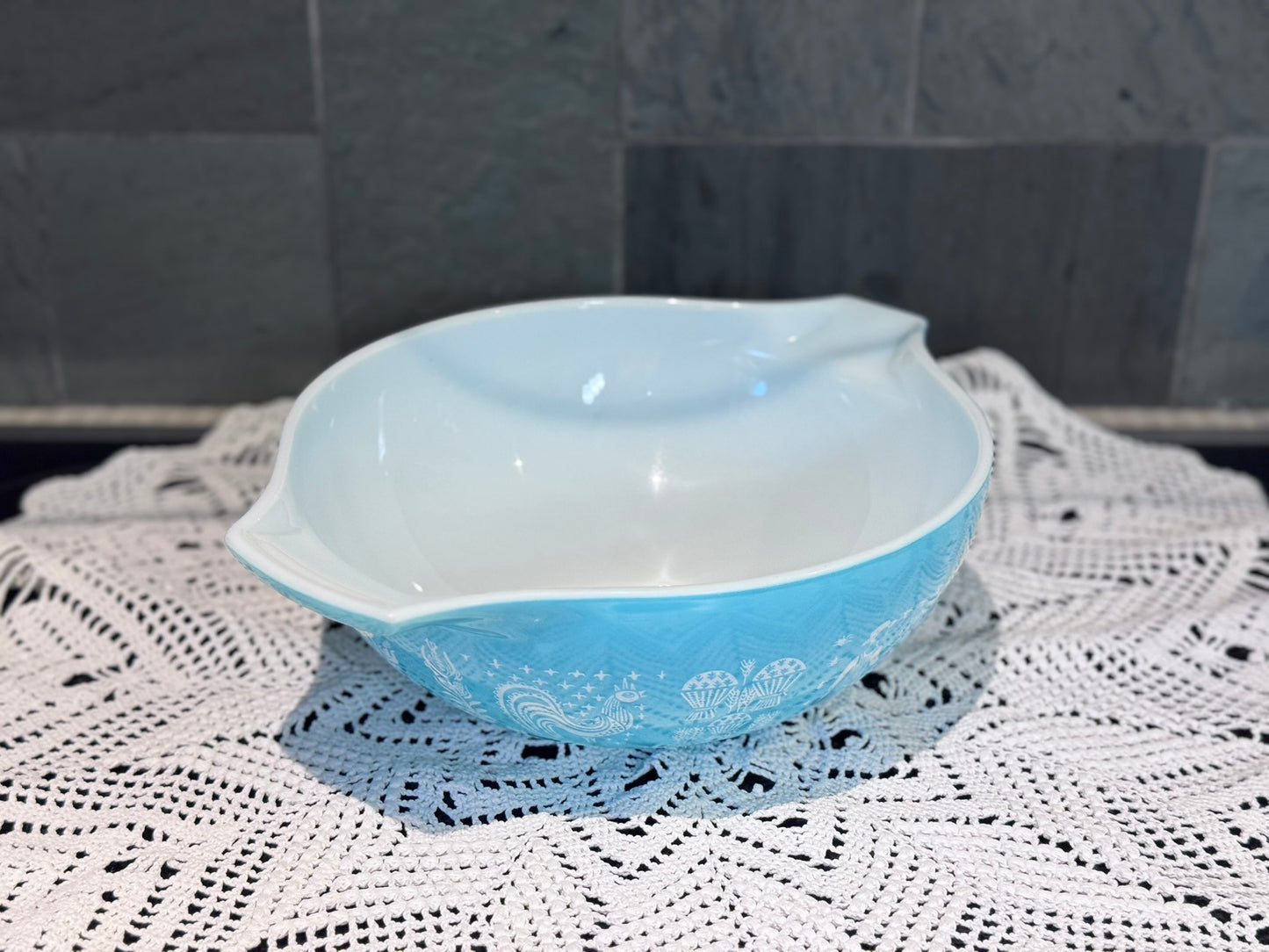 PYREX Butterprint #444 Cinderella Mixing Bowl