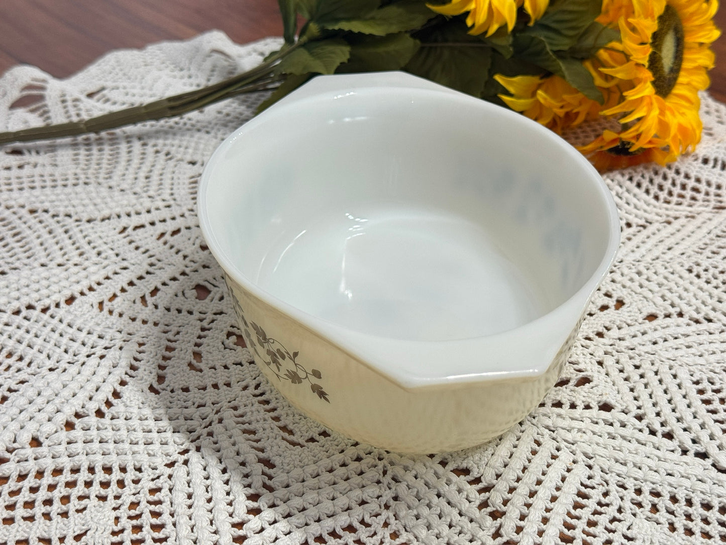 PYREX 043 Golden Acorn Oval Casserole Dish