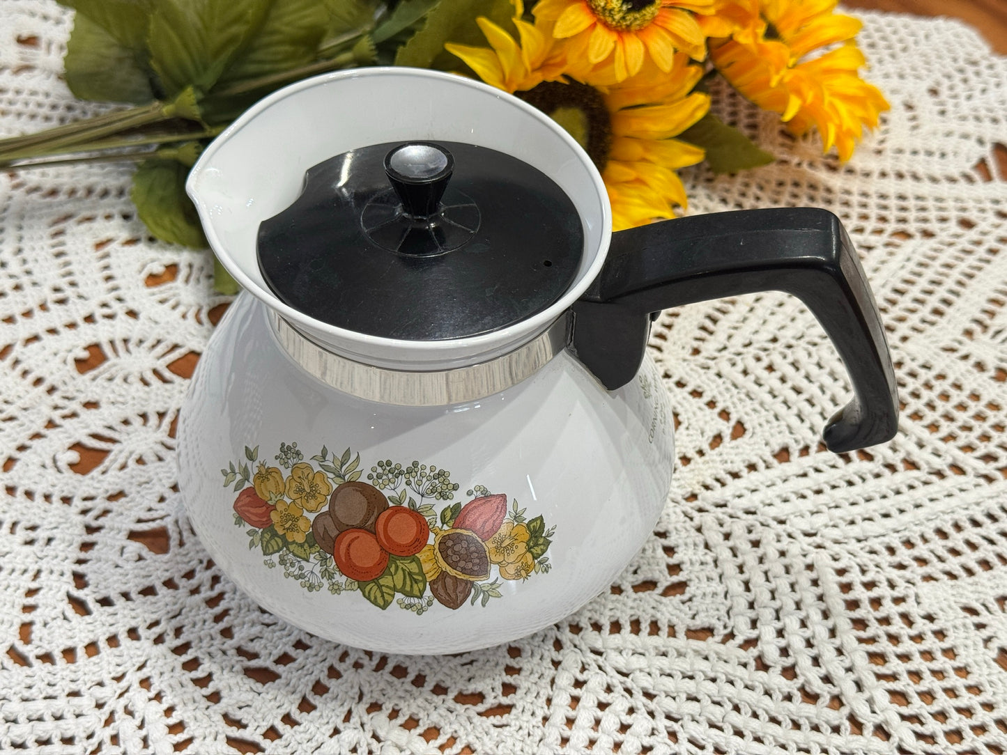Corning Ware Spice of Life 6 Cup Teapot