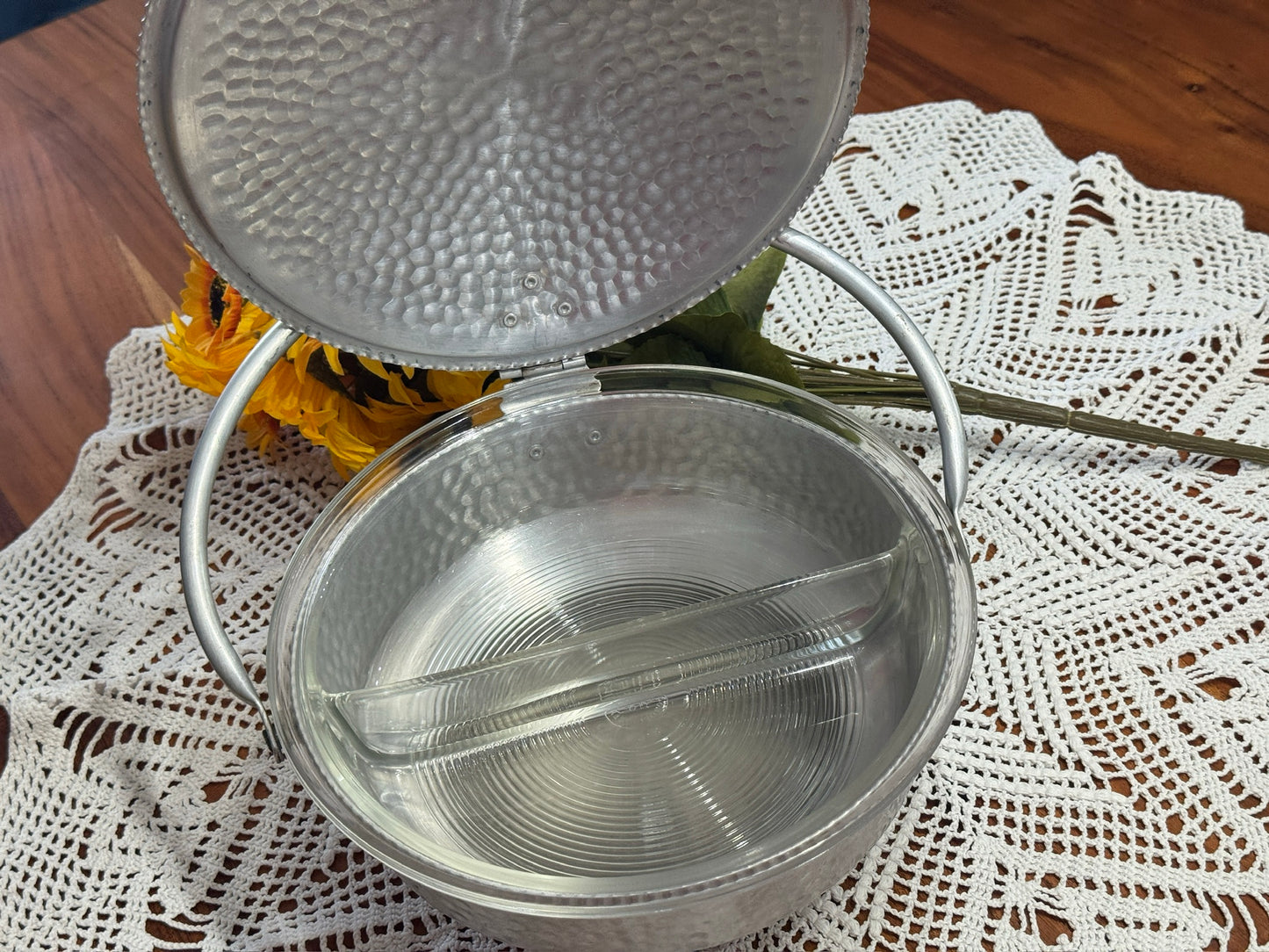 Vintage Nasco Italy Hammered Aluminum Hinged - Lid Pyrex Casserole Dish Food Warmer