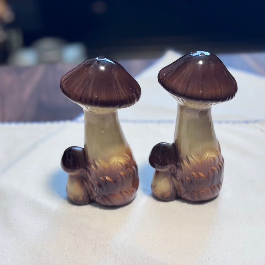 Vintage Ceramic Mushroom Salt & Pepper Shakers
