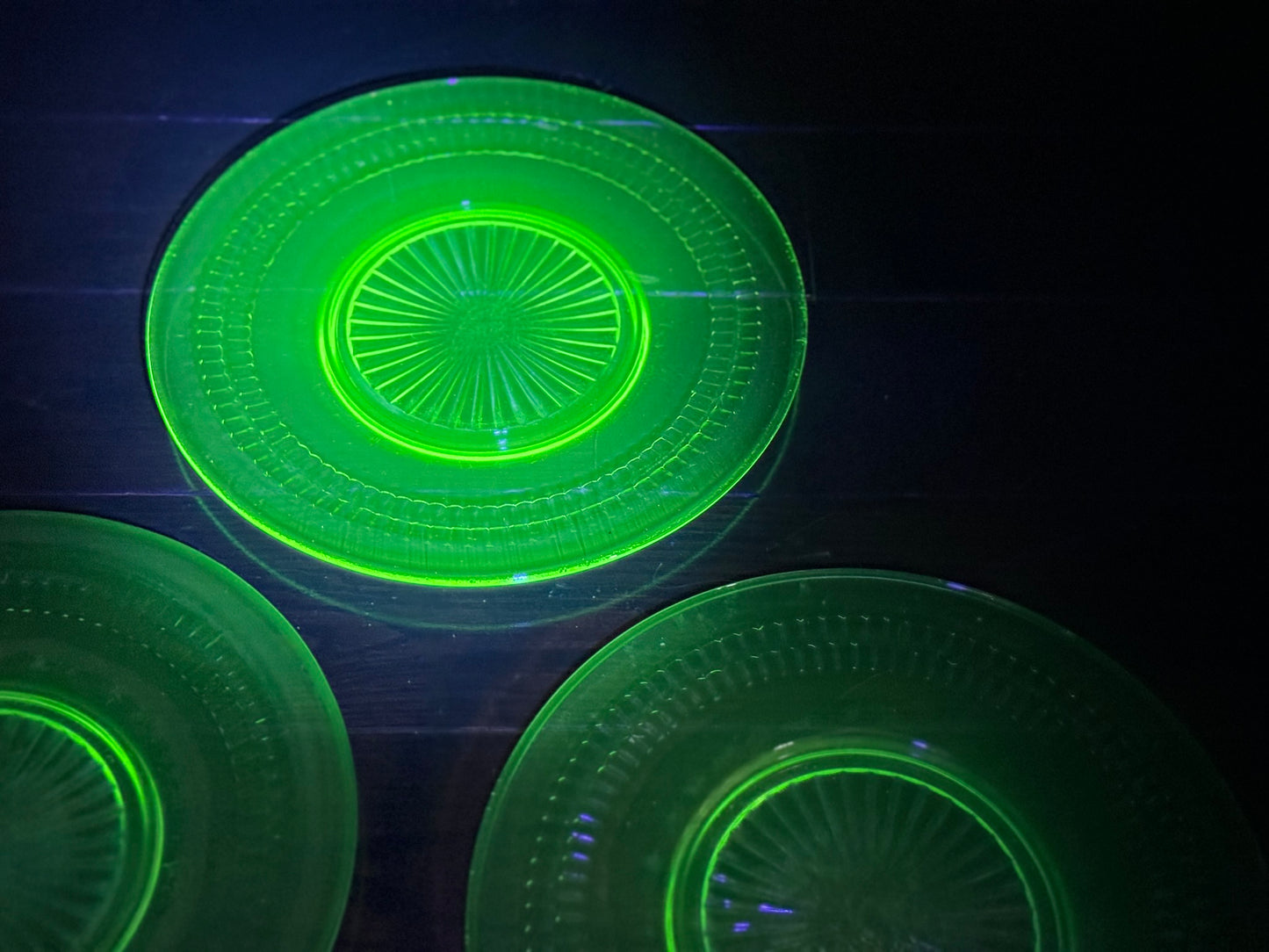 Anchor Hocking Roulette Green Uranium Depression Glass Luncheon Plates
