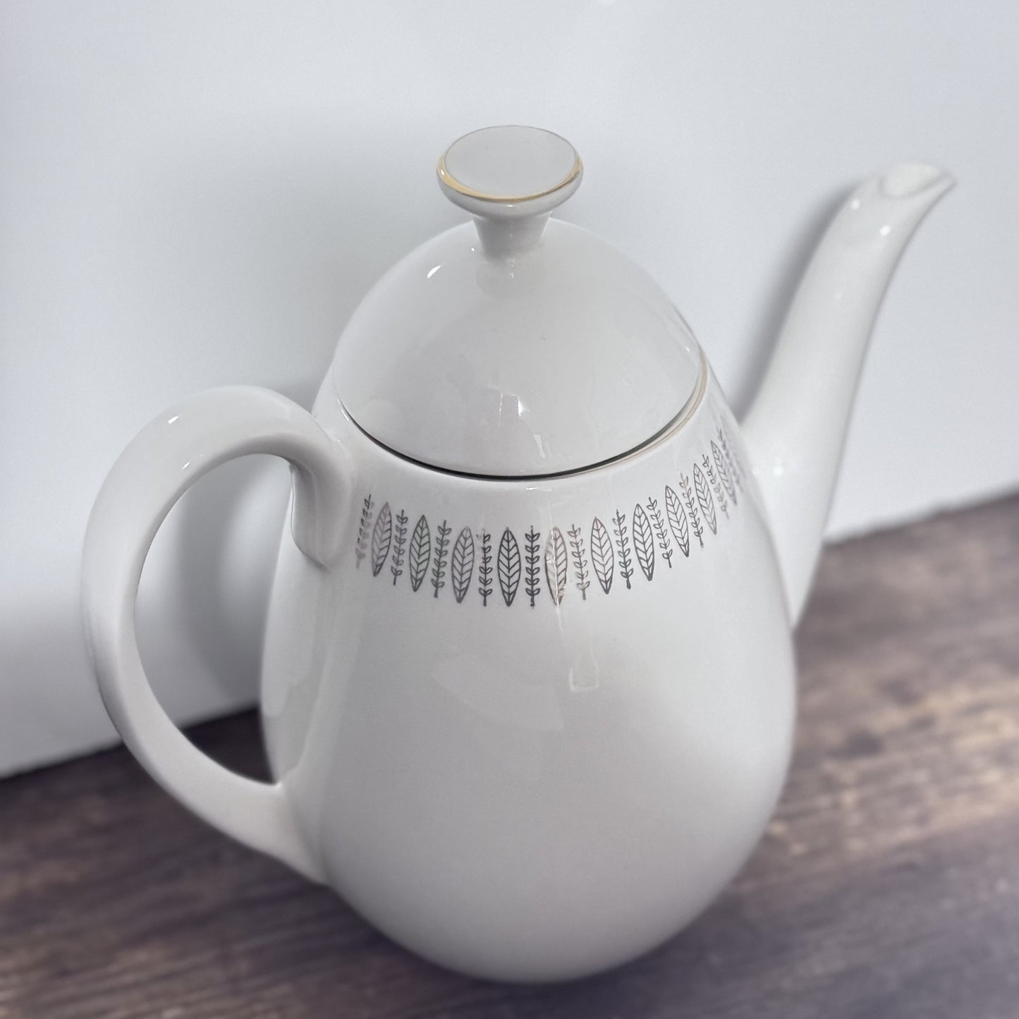 Royal Knight Tea Pot / Coffee Pot