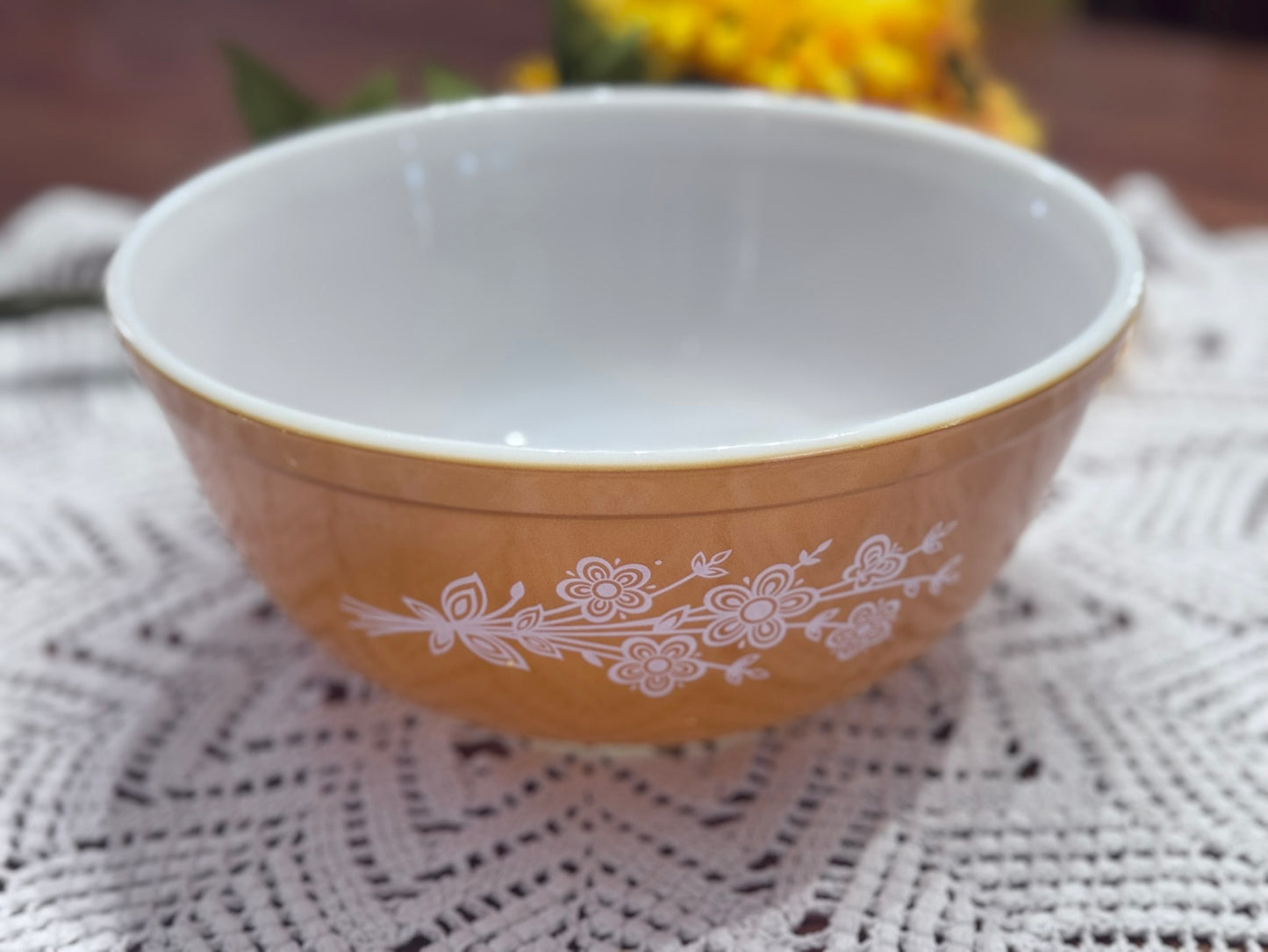 PYREX 403 Butterfly Gold Burnt Orange Mixing Bowl