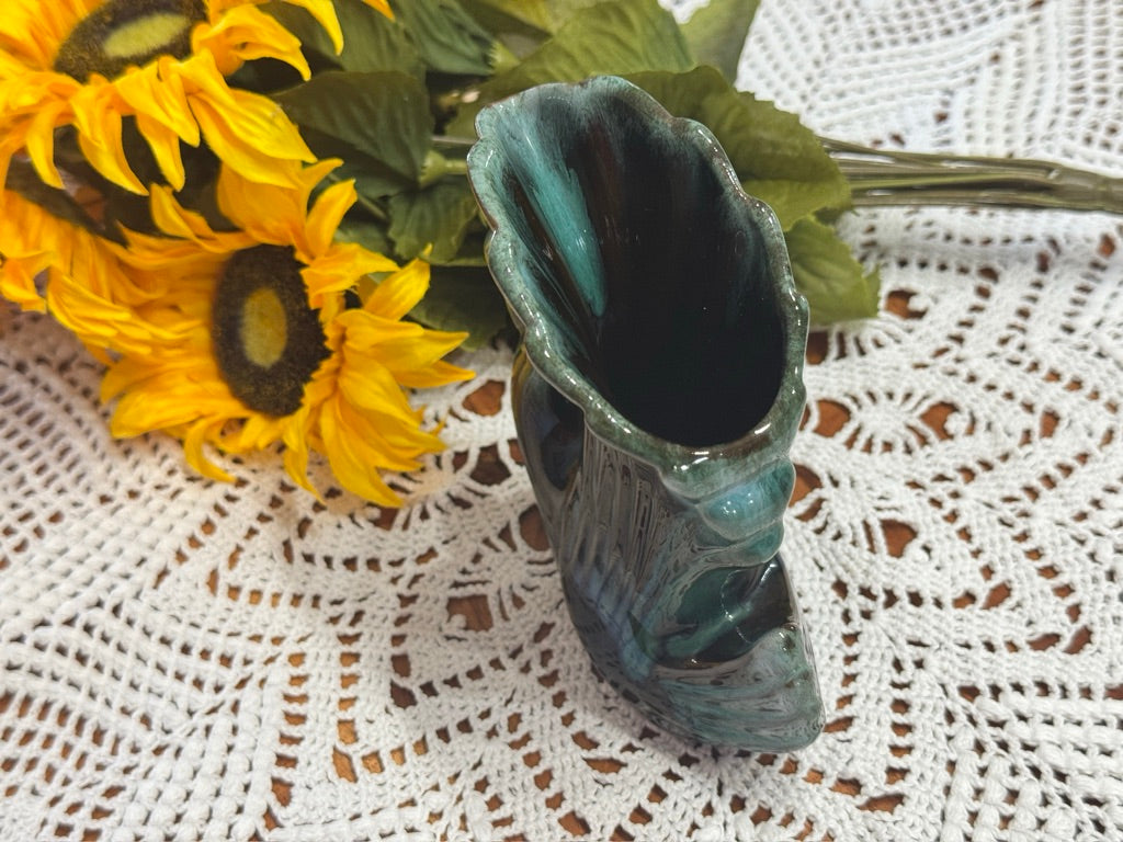 Blue Mountain Pottery (BMP) Swan Vase