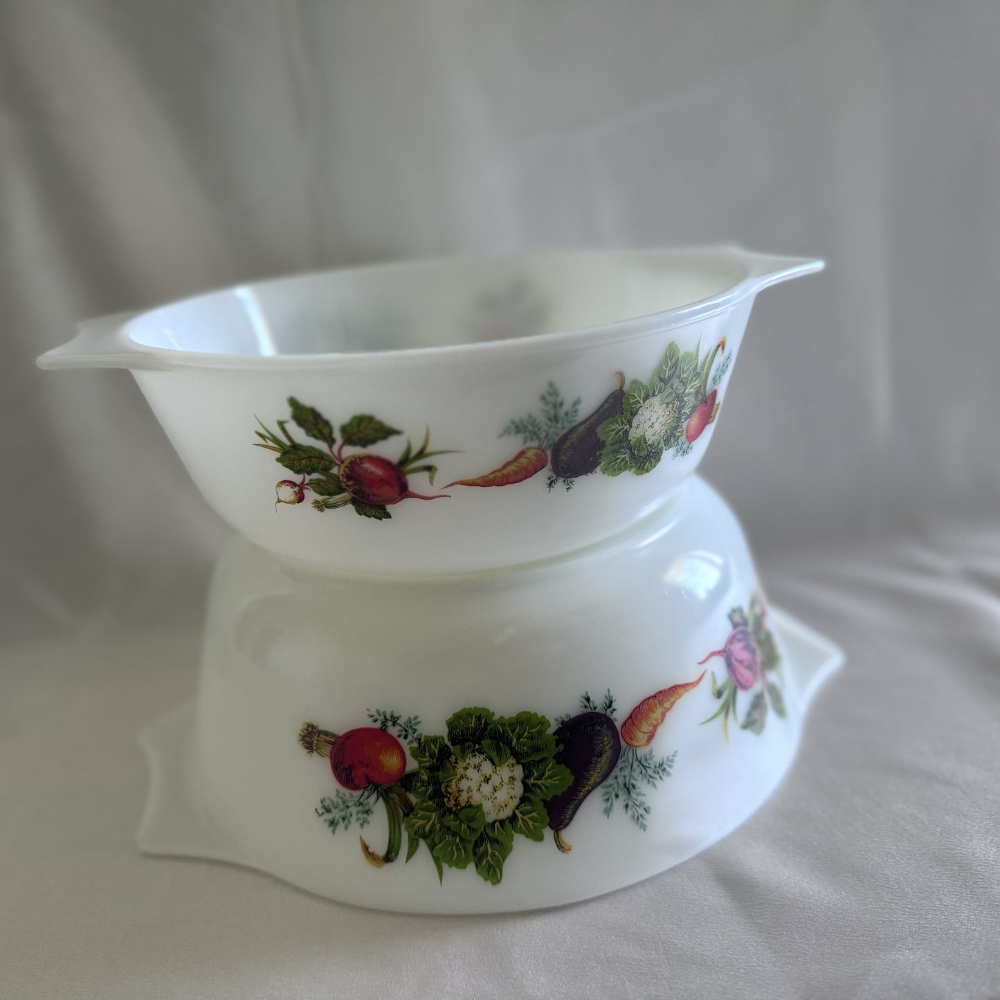 Vintage Pyrex Nesting Casserole Dish