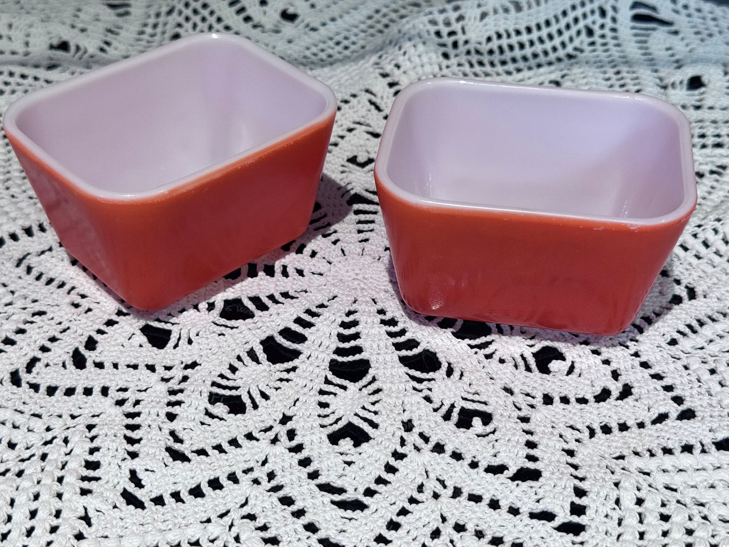 PYREX 501-B Refrigerator Dish -Red/Orange