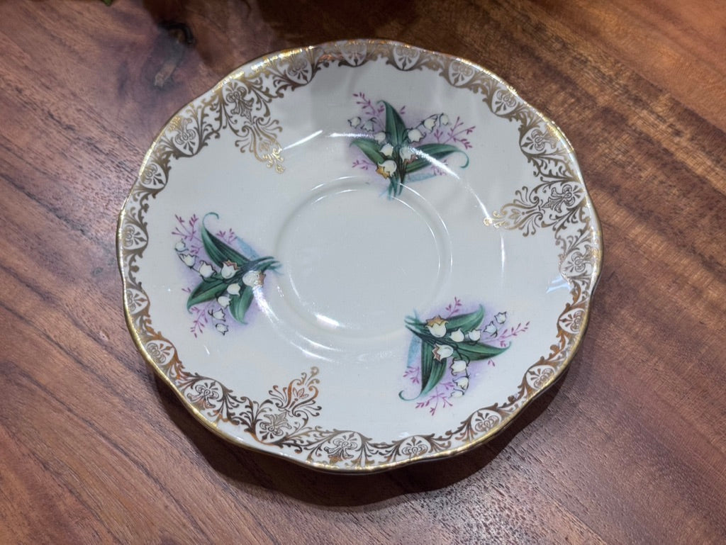 Royal Standard 'Lily of the Valley" Teacup & Saucer Set