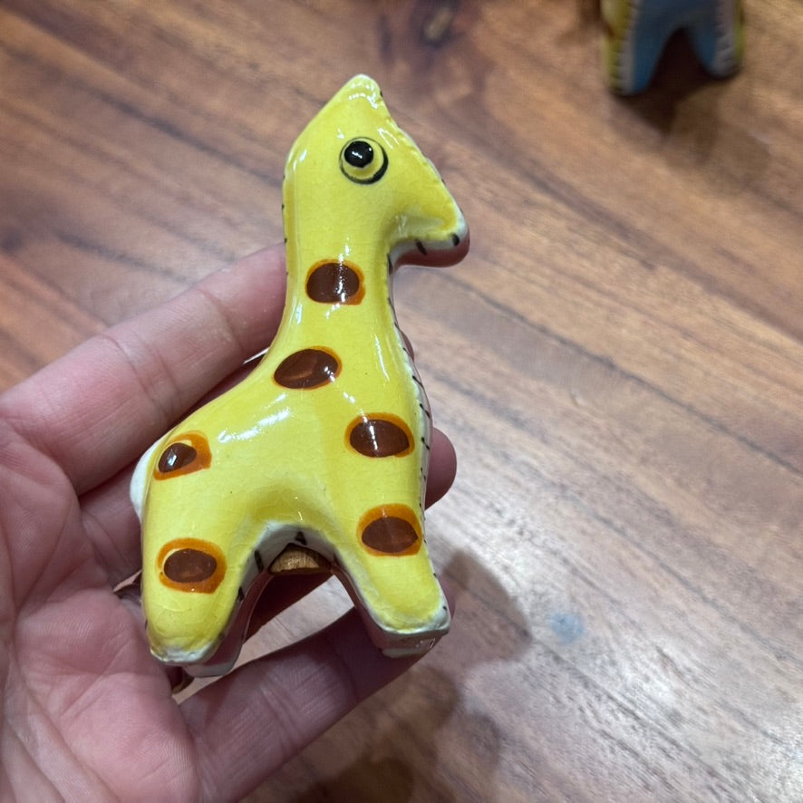 Vintage Stuffed Giraffe Ceramic Napco Made In Japan Shakers