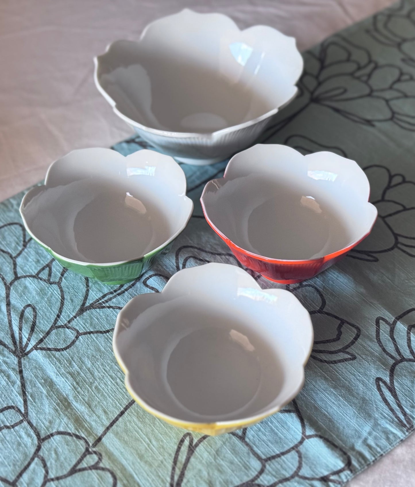 Vintage Lotus Rice Bowls