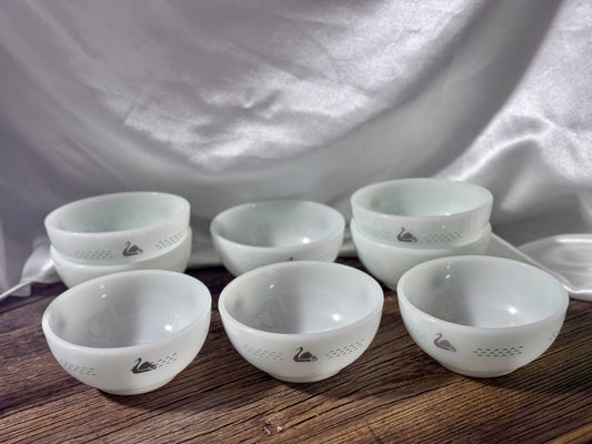 Termocrisa Swan Pattern Small Serving Bowls