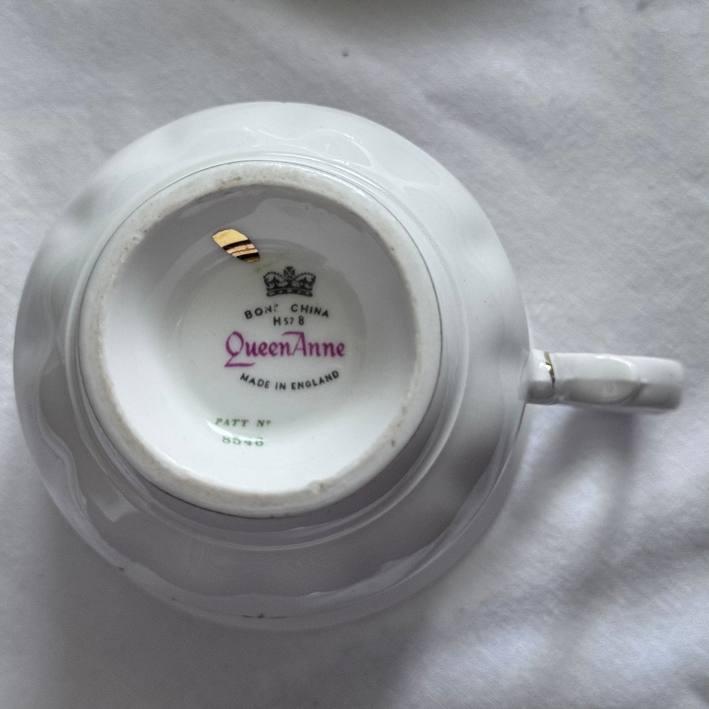 Queen Anne N 8546 Tea Cup and Saucer