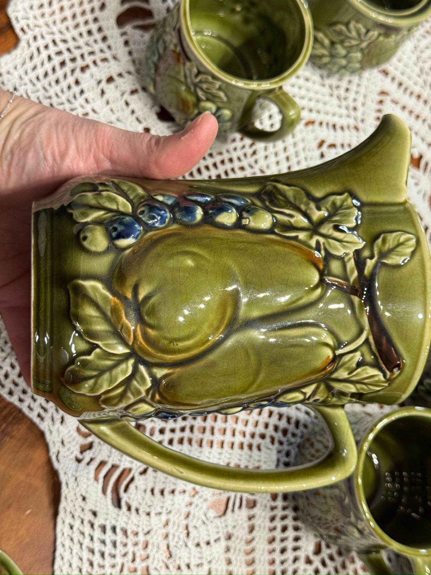 Japanese Fruit Motif Avocado Green Tea Set