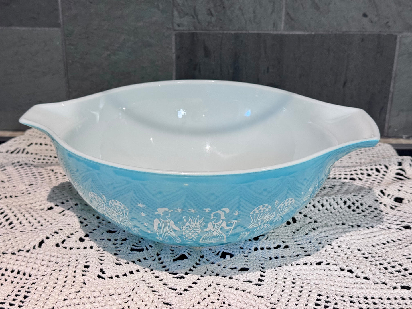 PYREX Butterprint #444 Cinderella Mixing Bowl