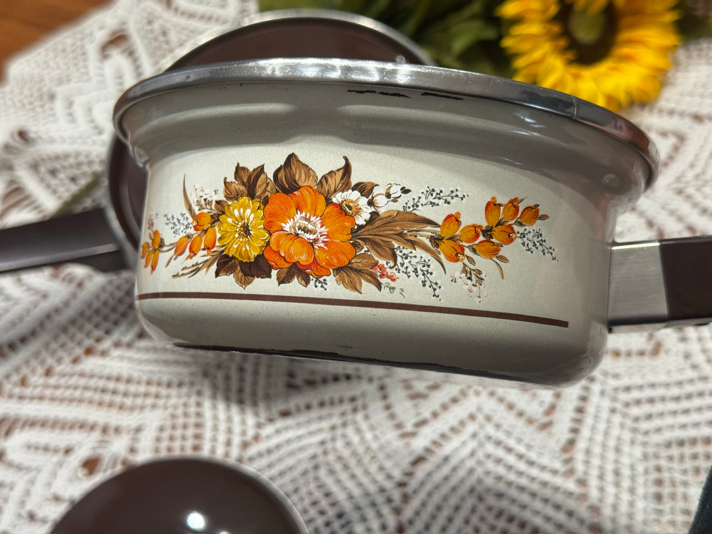 Vintage Floral Enamel Pot Set