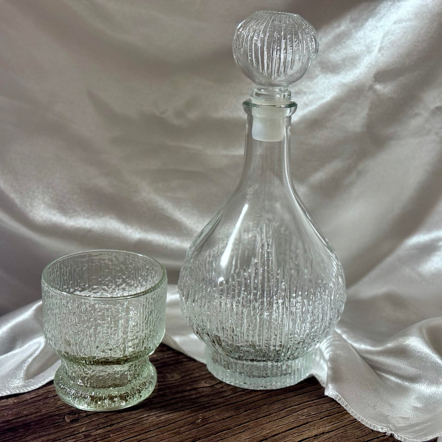 Oberglas Nordic Bark Austria Clear Glass Decanter W/Stopper