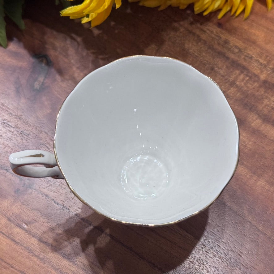 Royal Standard 'Lily of the Valley" Teacup & Saucer Set