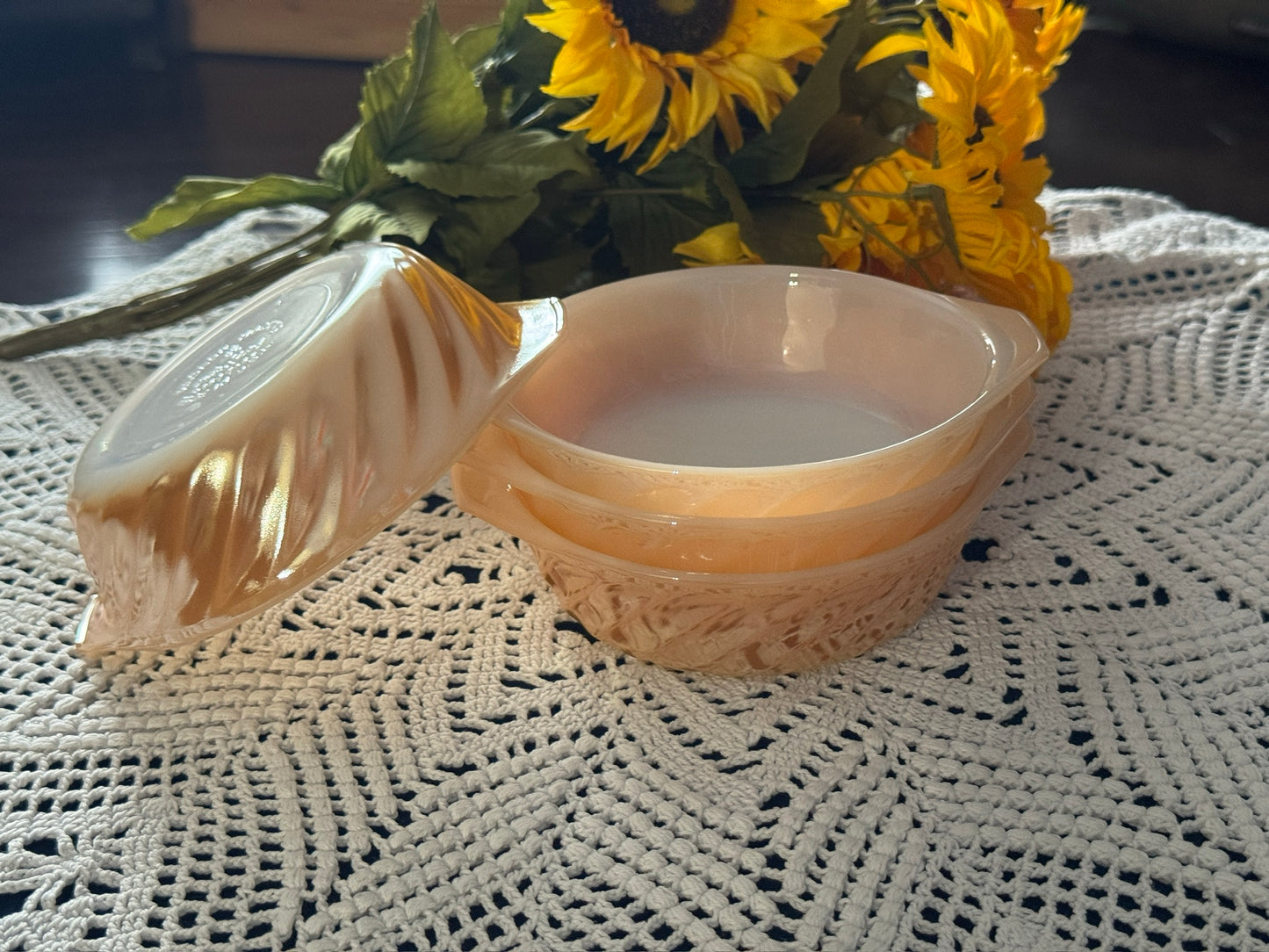 Anchor Hocking Fire- King Peach Luster Swirl Individual Ramekins/Casserole