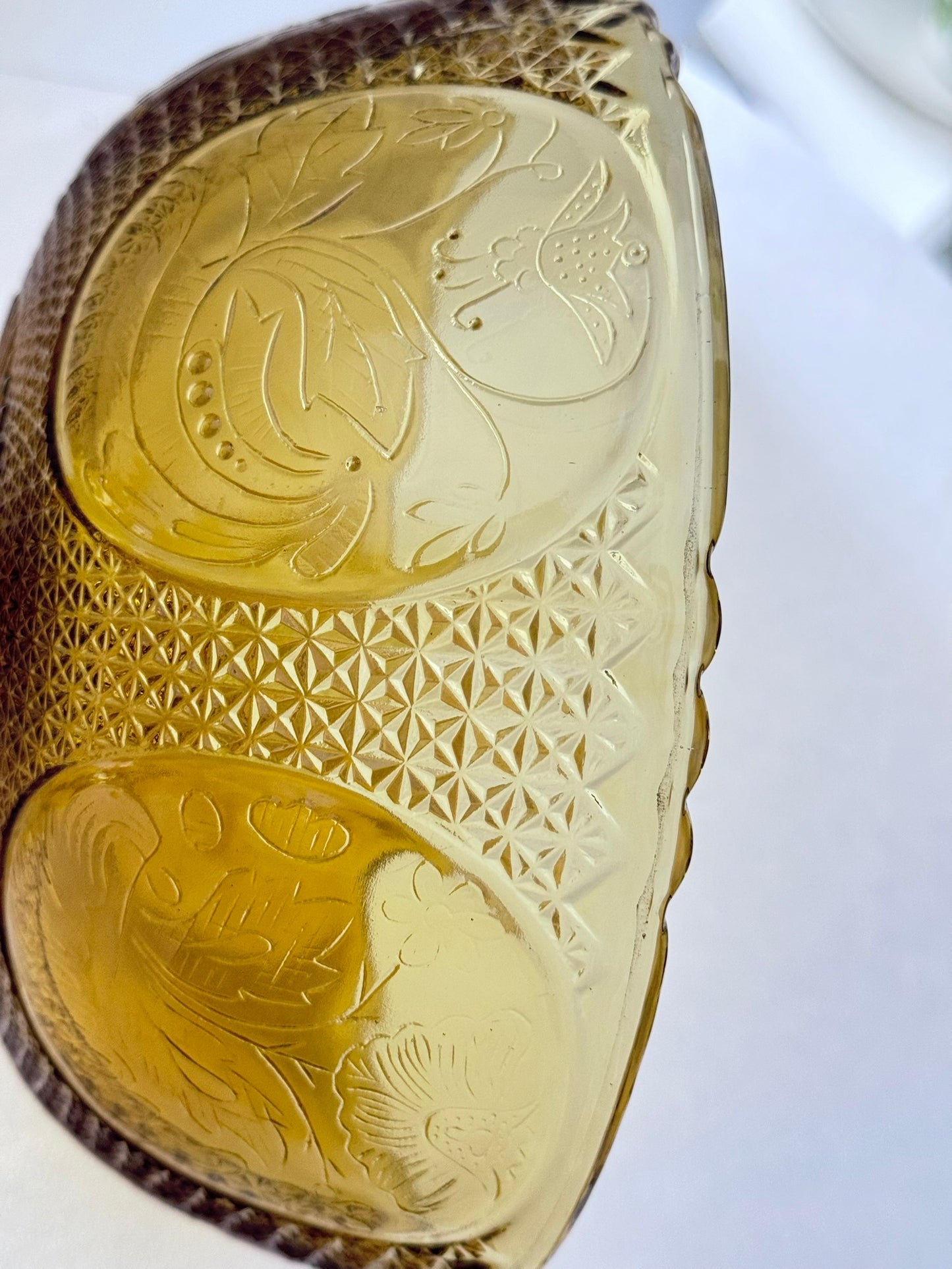 Pedestal Fruit Bowl