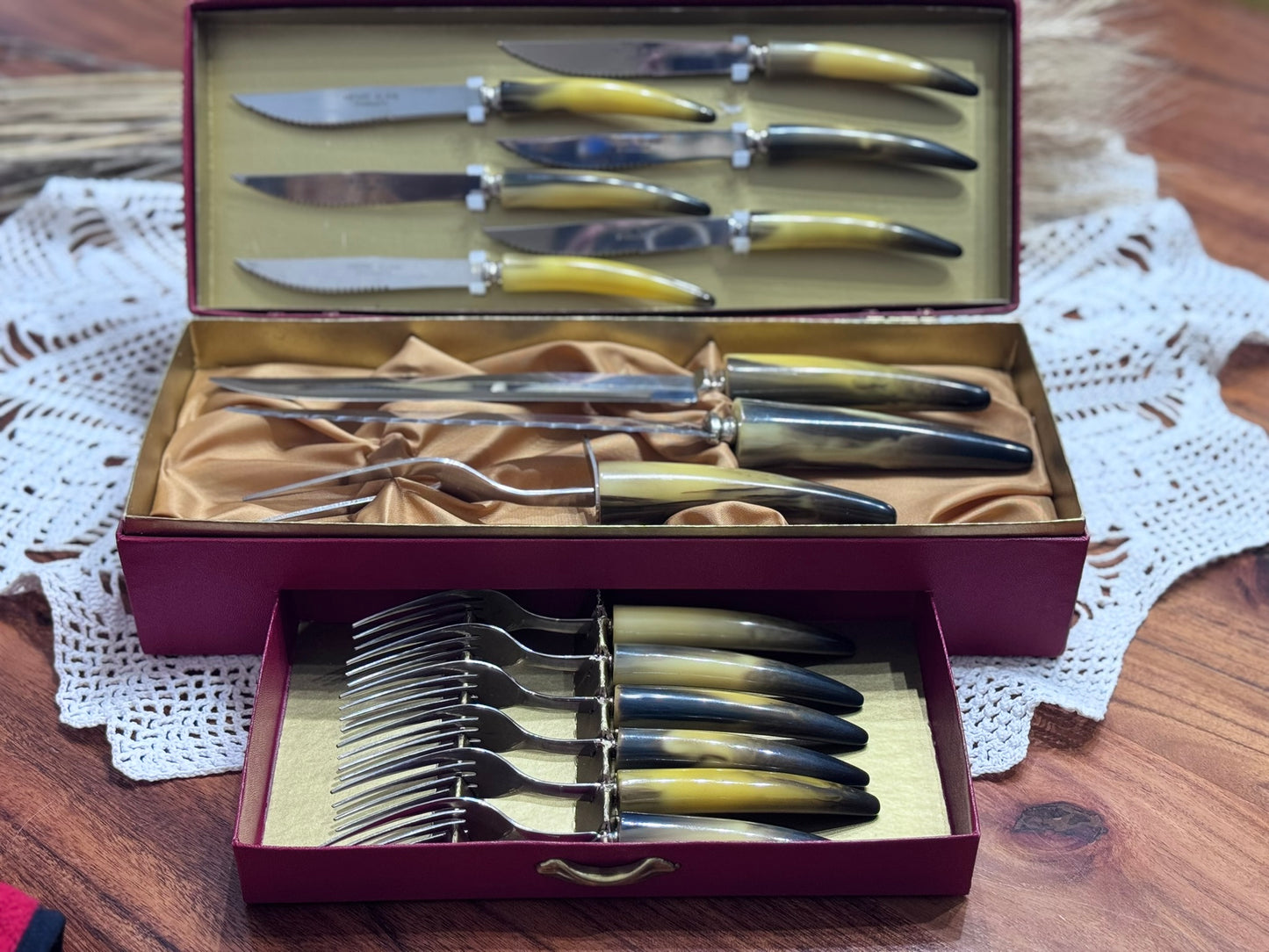 Pierre Alain Sheffield England 15 Piece Cutlery/Carving Set