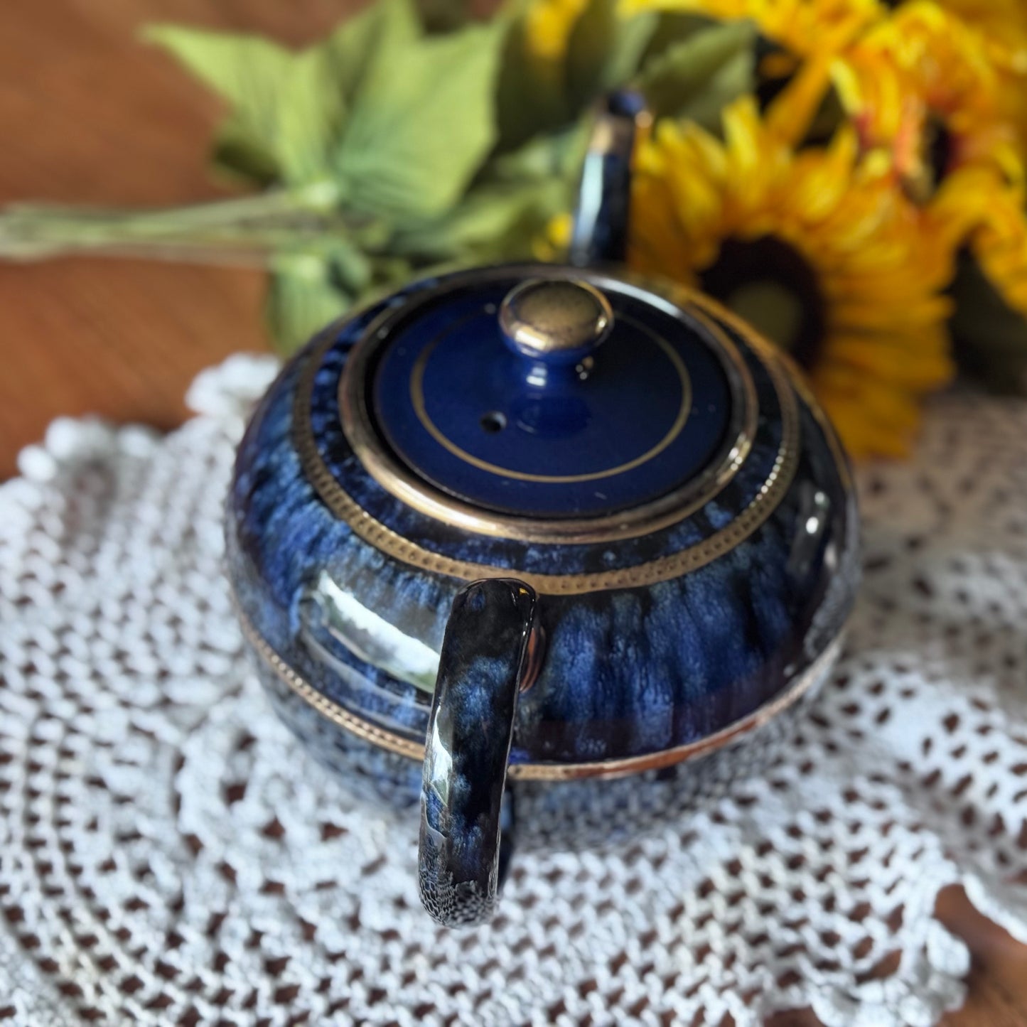 English Cobalt & Marble Effect with Gold Trim Teapot