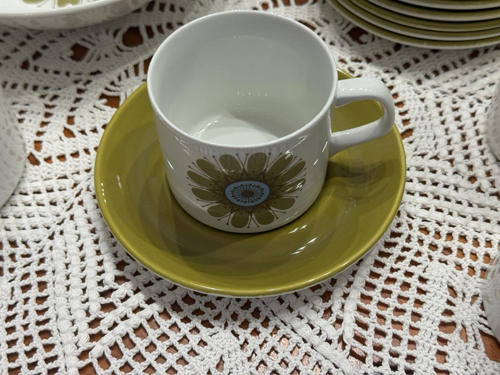 J G Meakin 'Galaxy' Tableware Set