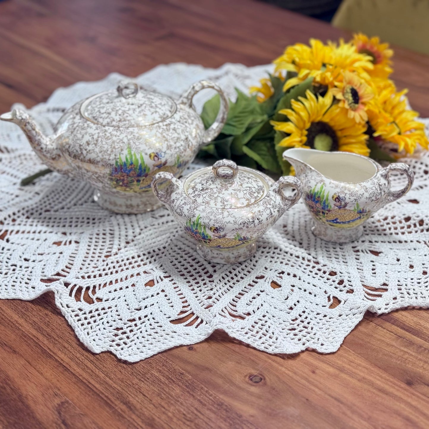 Empire England Cream and Sugar Set