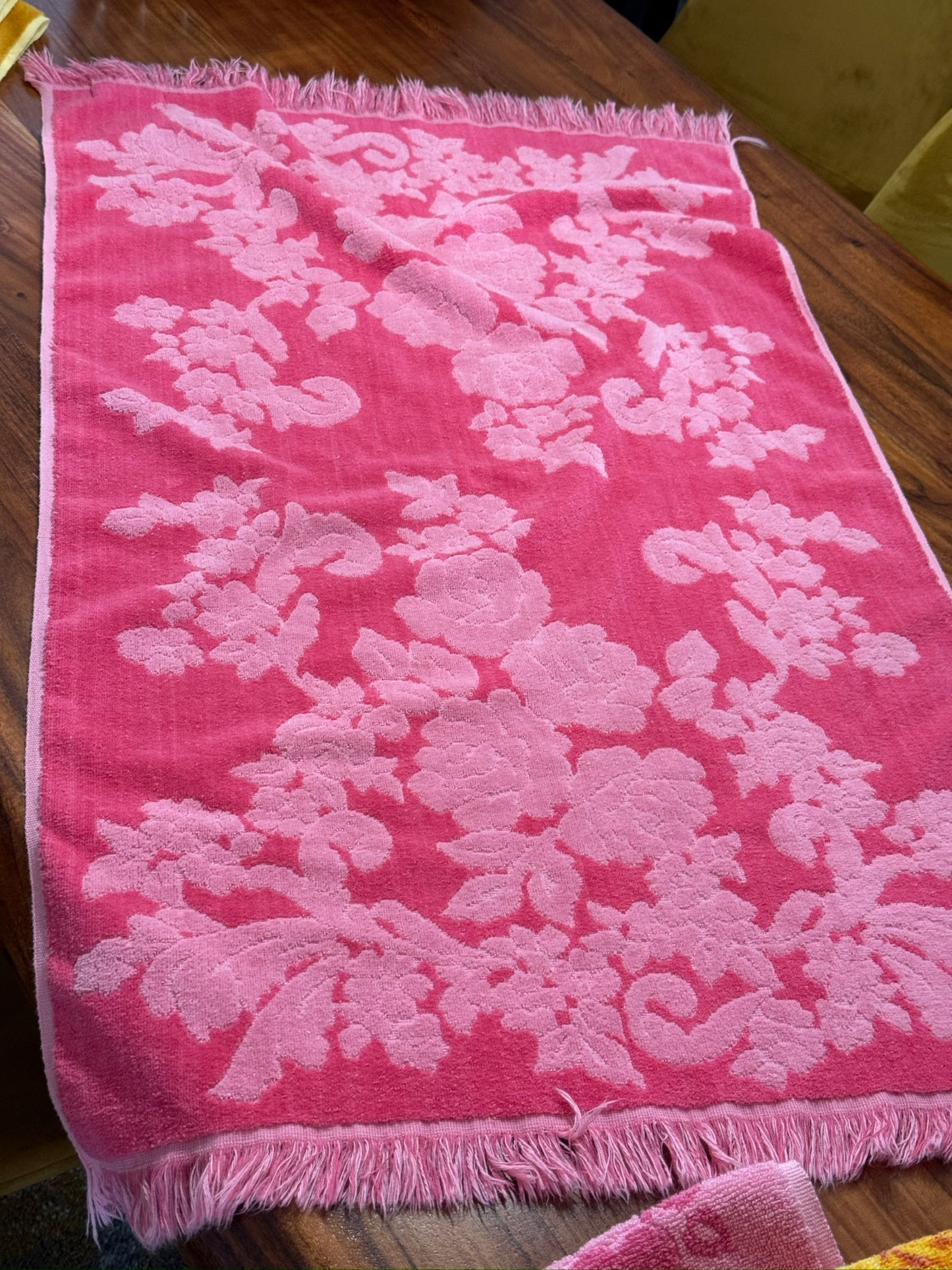 Pink Floral Cannon Mills Co "Monticello" Bath Towel