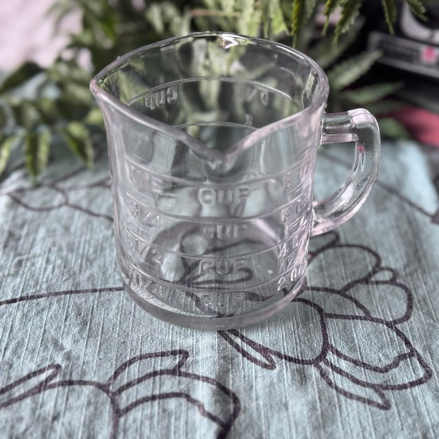 Vintage Dominion Glass 3 Spout Measuring Cup