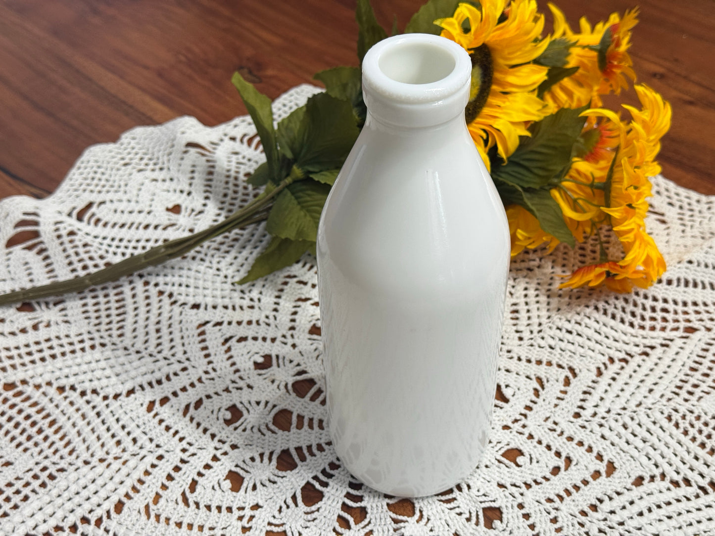 Egizia Milk Glass Blue/White Design Milk Bottle