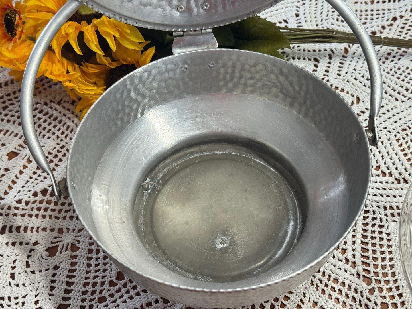 Vintage Nasco Italy Hammered Aluminum Hinged - Lid Pyrex Casserole Dish Food Warmer