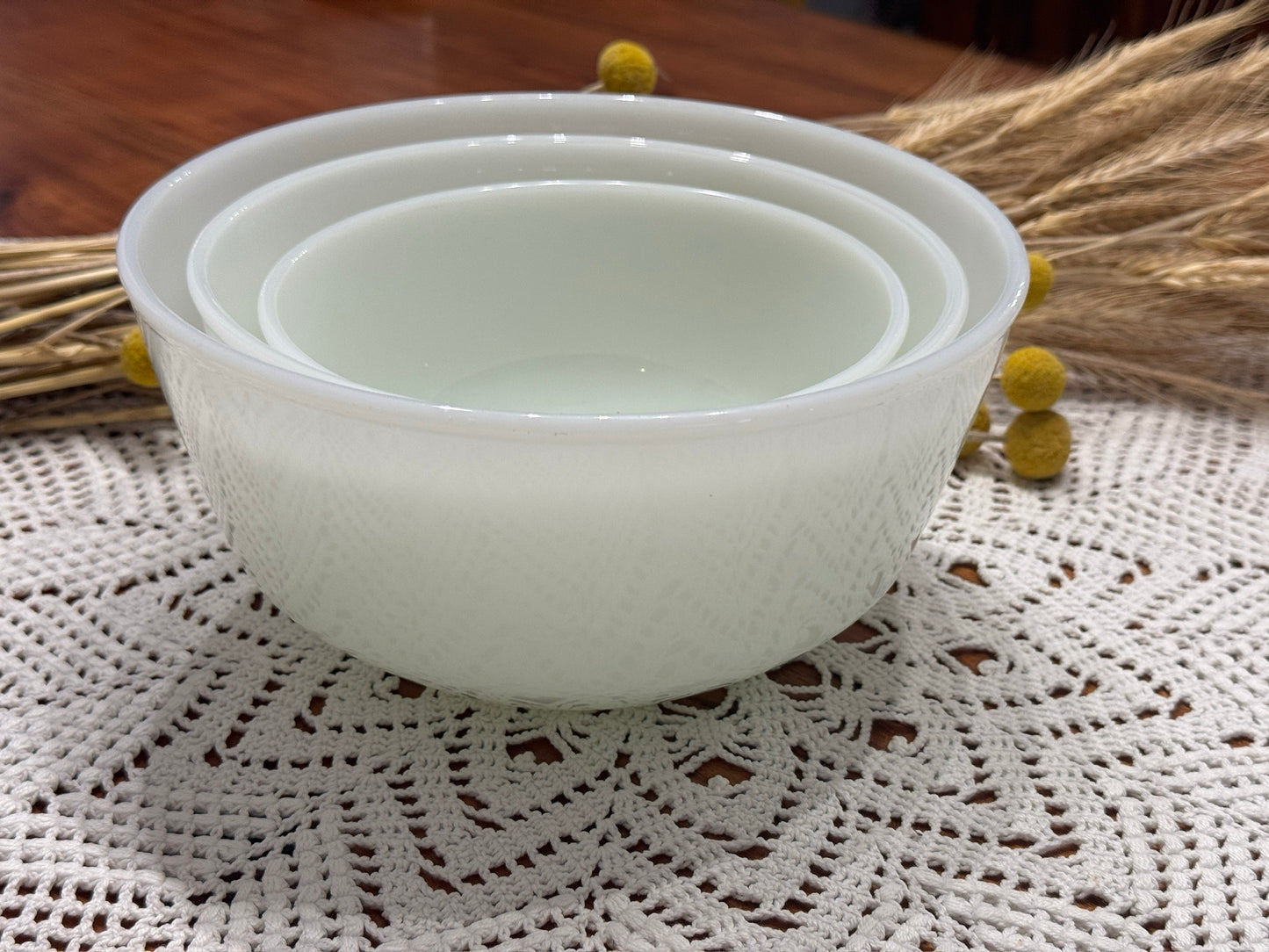 Anchor Hocking Fire-King Milk Glass Mixing Bowl Set