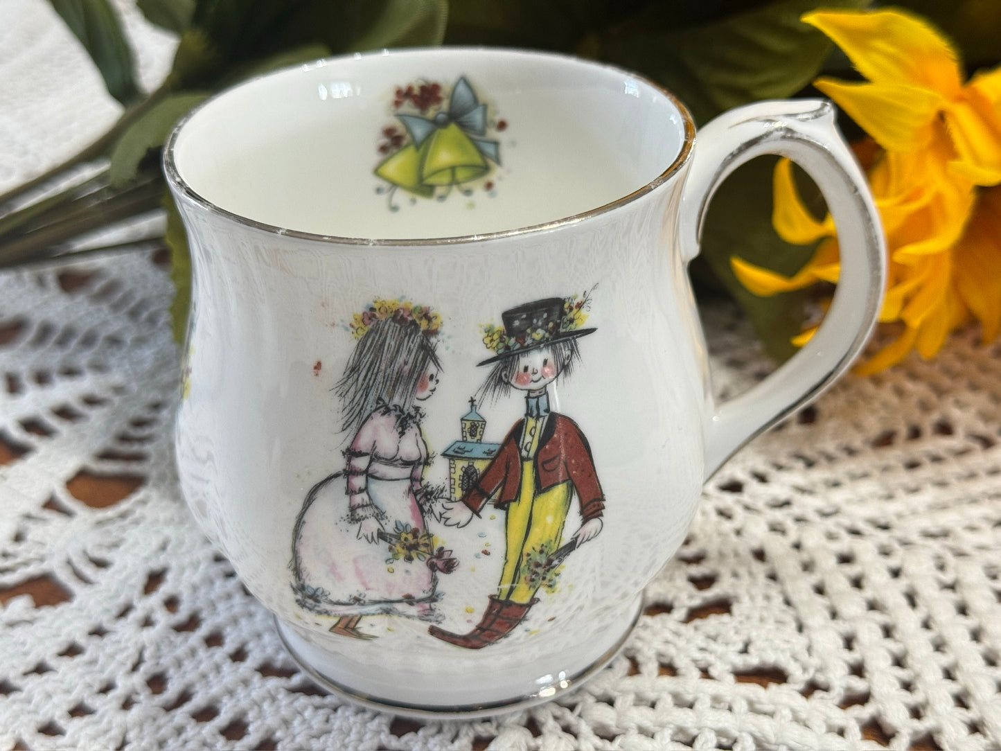 Royal Windsor Bone China Mug "Pearly King and Queen" Pattern