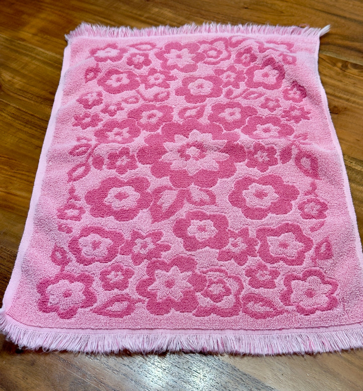 Pink Floral Fashion Manor Hand Towels