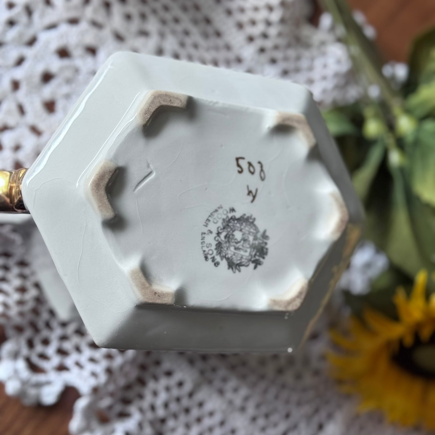 WOOD & SONS White & Gold Teapot