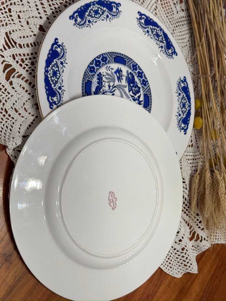 Royal Staffordshire Bone China England Blue Willow Charger Plate