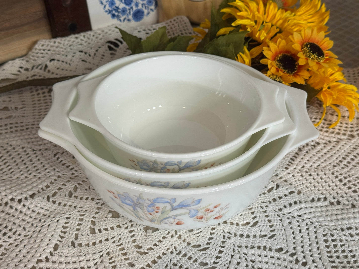 PYREX England "Blue Iris" Stacking Bowl/Casserole Set