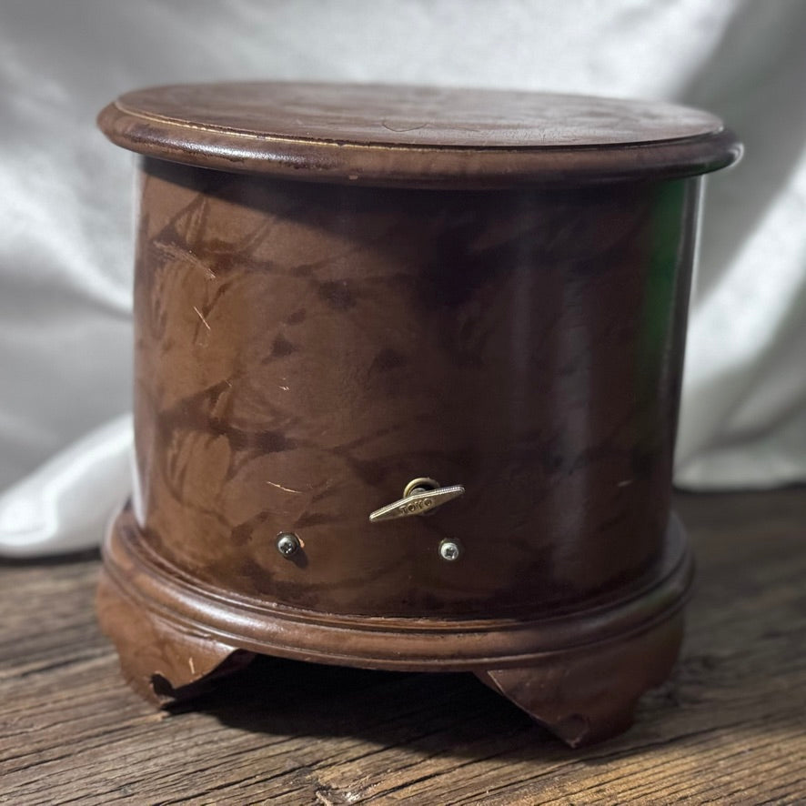 Toyo 3 Drawer Round Vintage Musical Jewelry Box