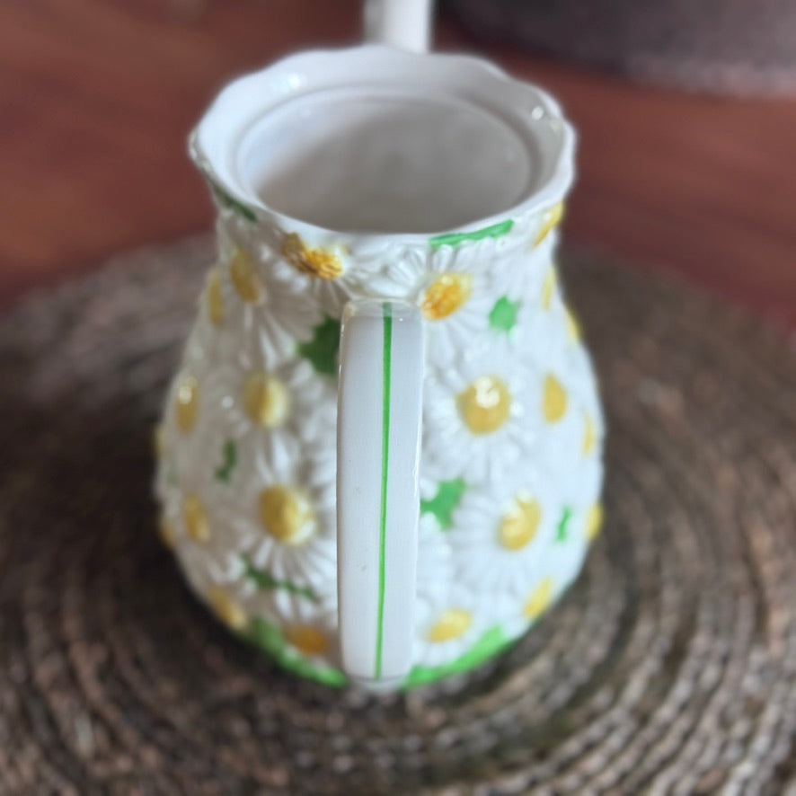 Lefton 'Daisytime' Teapot