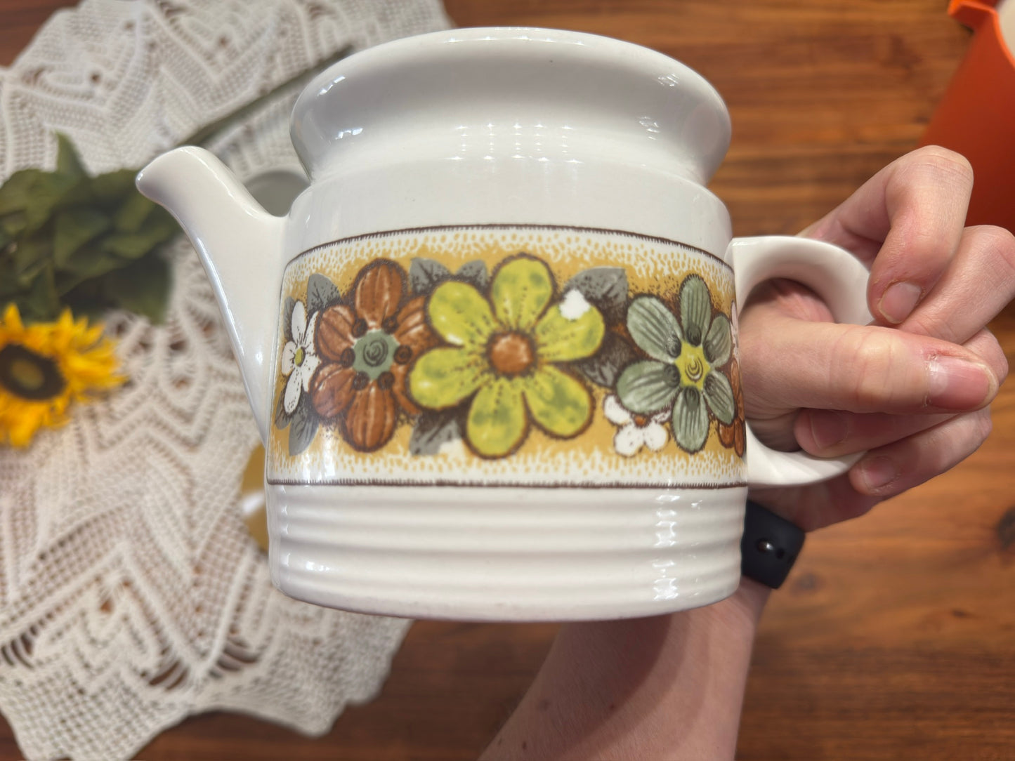 MYOTT England 'SIENNA' Teapot & Creamer