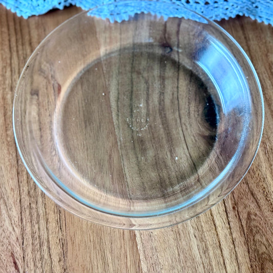 Vintage Pyrex Made In Canada  208 Clear Glass Pie Plate