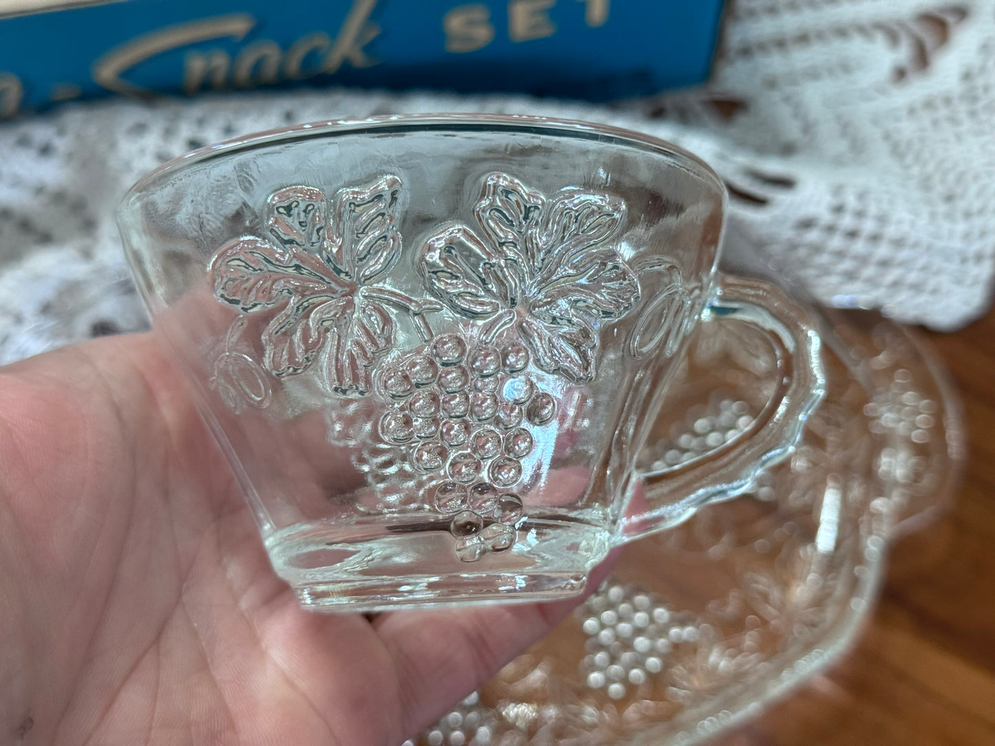 Anchor Hocking 8 Piece Serva-Snack Set