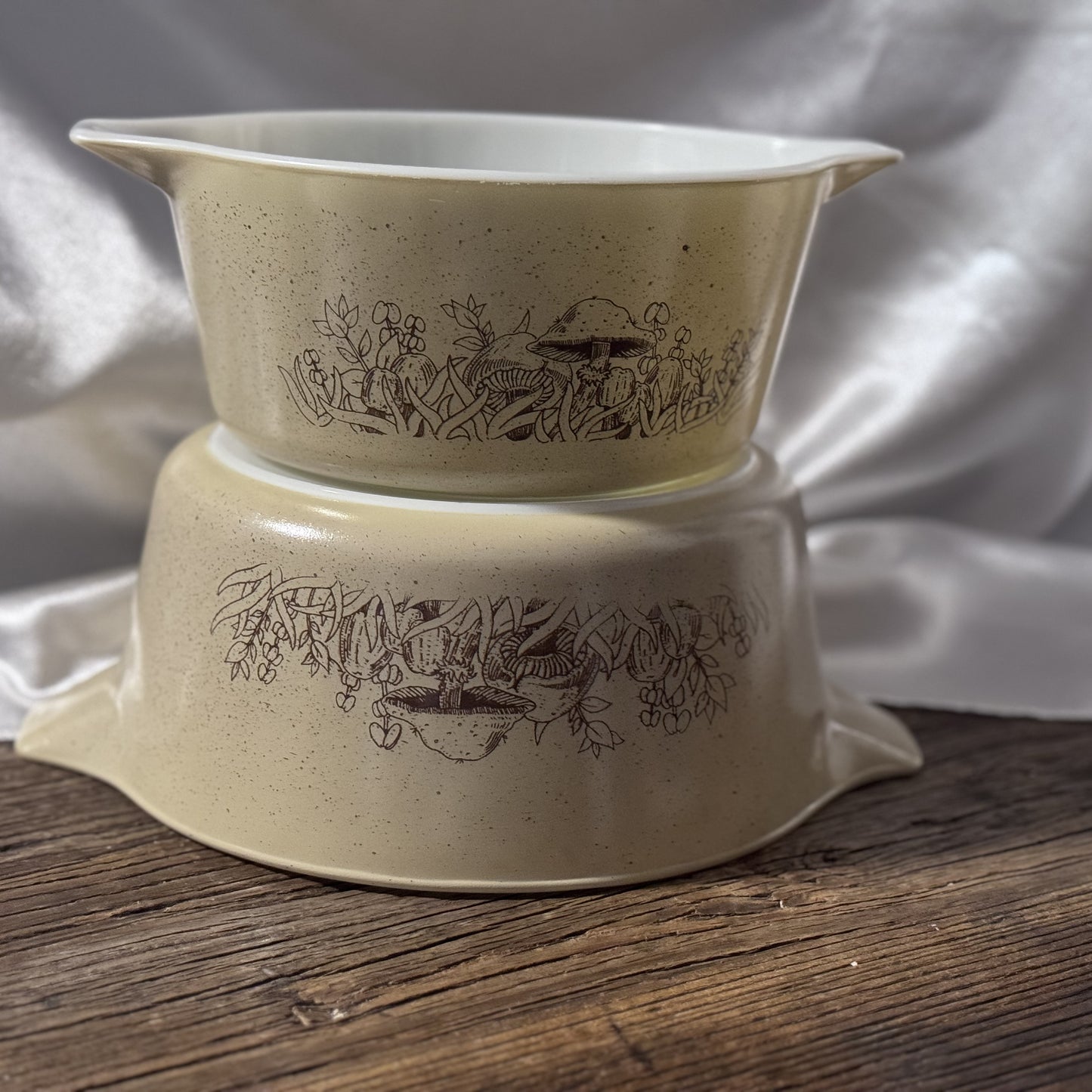 Pyrex Mushroom Forest Fancies 2.5 & 1.5 L & 1L Casserole Dishes