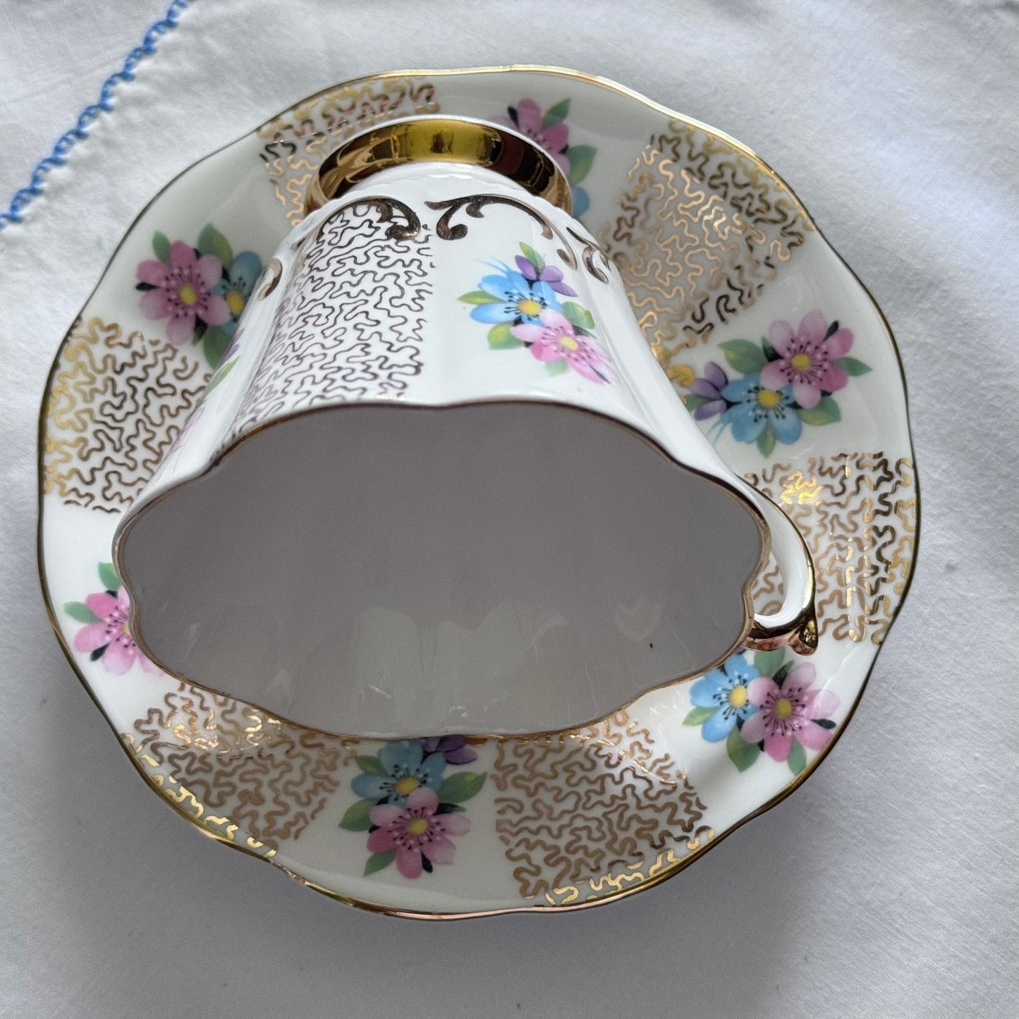 Queen Anne N 137 Tea Cup and Saucer