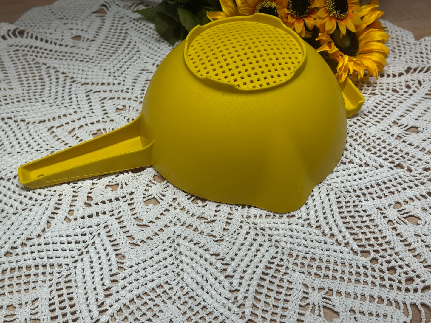 Large Yellow Tupperware 1523 Colander
