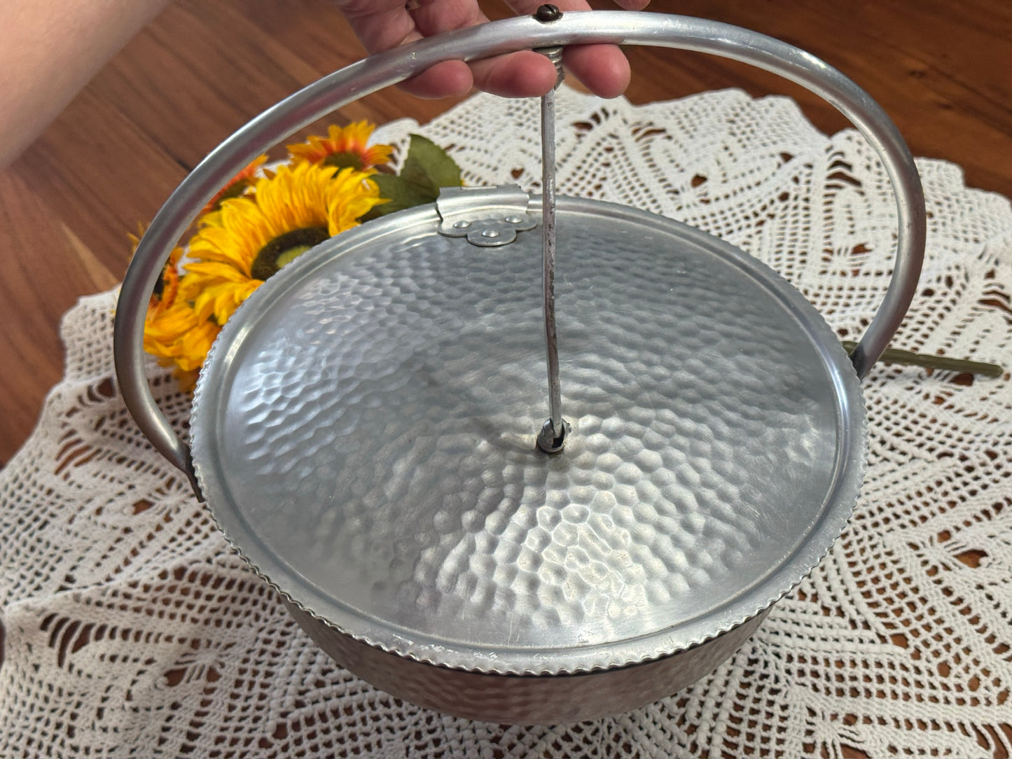 Vintage Nasco Italy Hammered Aluminum Hinged - Lid Pyrex Casserole Dish Food Warmer