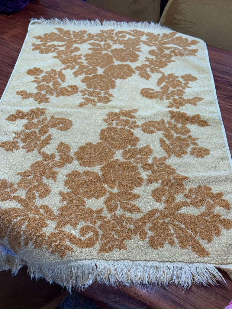 Vintage Yellow/Gold Floral Style House & Cannon Mills Bath Set