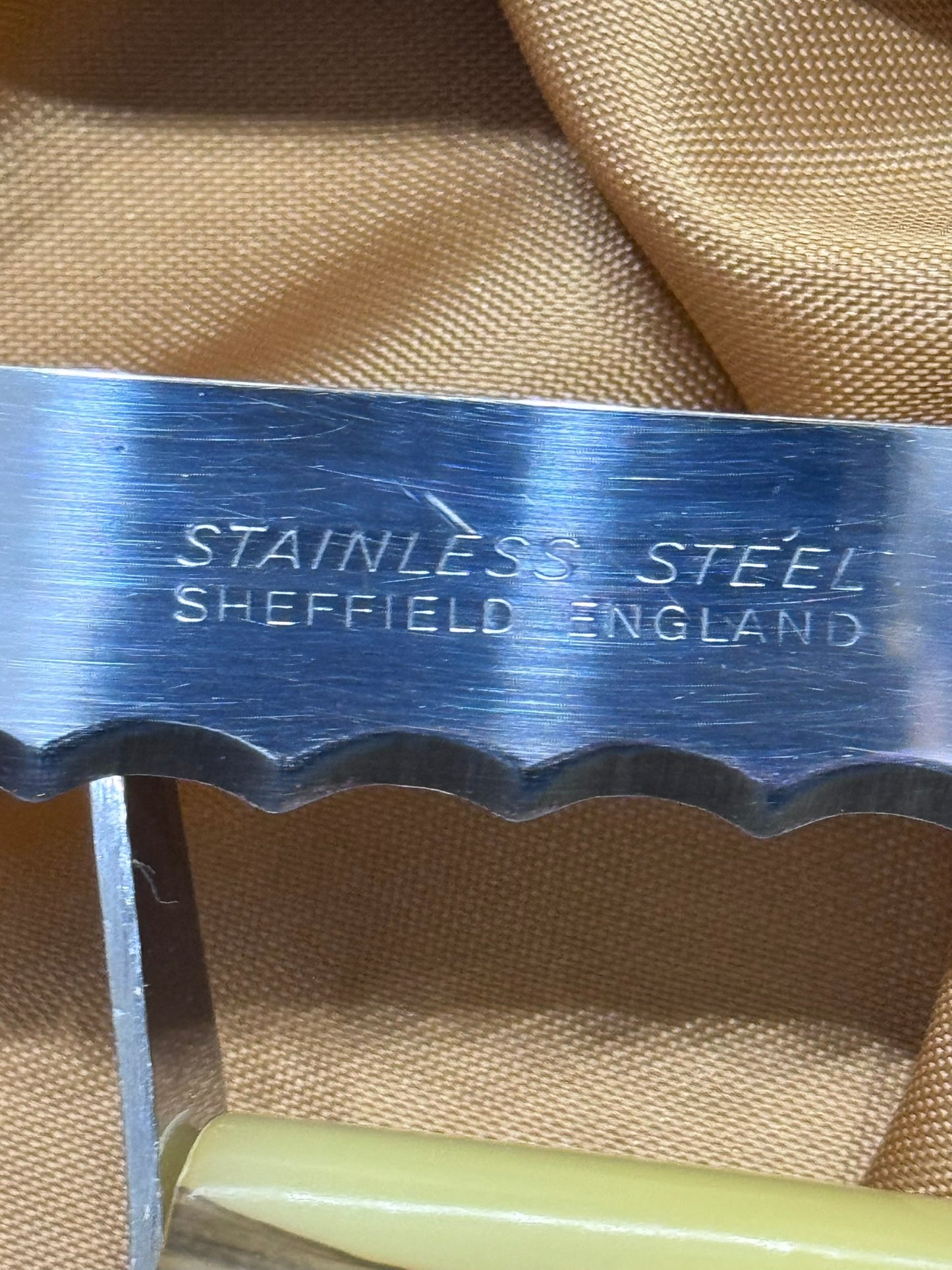 Pierre Alain Sheffield England 15 Piece Cutlery/Carving Set